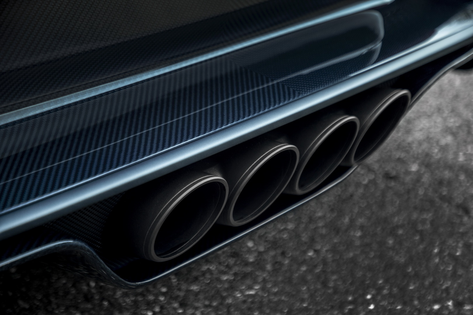 Download 2019 Bugatti Chiron Sport 110 ans Bugatti - Exhaust HD Wallpaper 1620x1080 #9