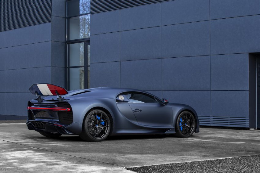 2019 Bugatti Chiron Sport 110 ans Bugatti - Rear Three-Quarter Wallpaper 850x567 #2