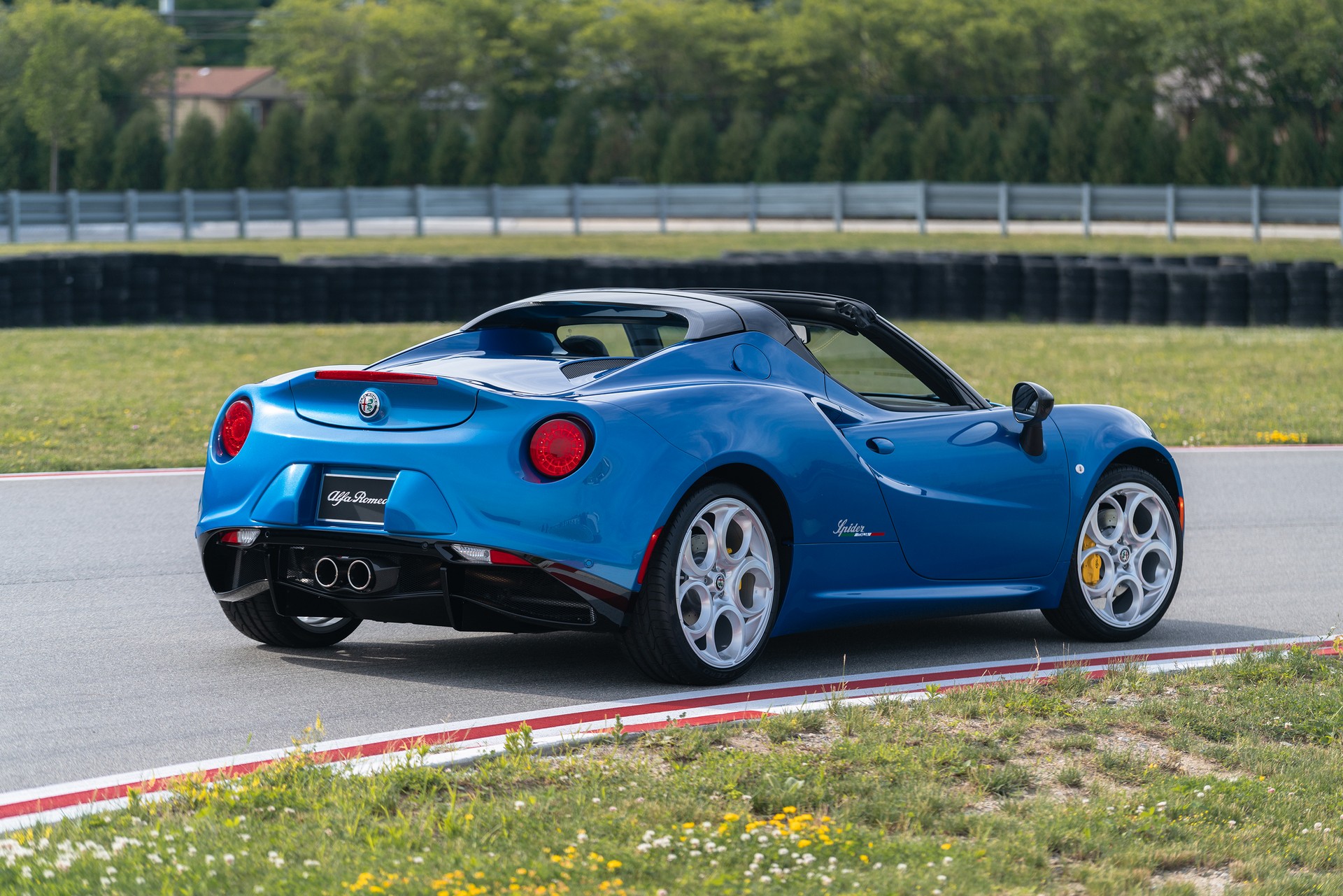 Download 2020 Alfa Romeo 4C Spider Italia - Rear Three-Quarter HD Wallpaper 1920x1281 #2