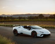 2019 Lamborghini Huracán Performante Spyder - Front Three-Quarter Wallpaper 190x150