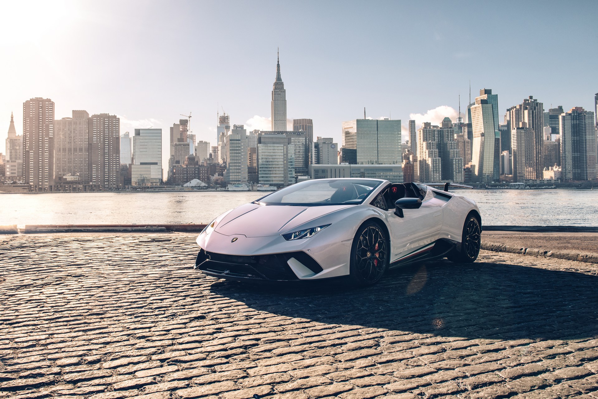 Download 2019 Lamborghini Huracán Performante Spyder - Front Three-Quarter HD Wallpaper 1920x1280 #13