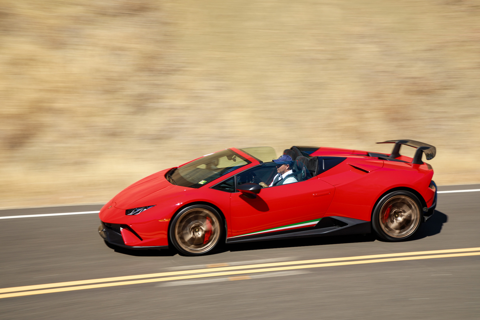 Download 2019 Lamborghini Huracán Performante Spyder - Front Three-Quarter HD Wallpaper 1920x1280 #54