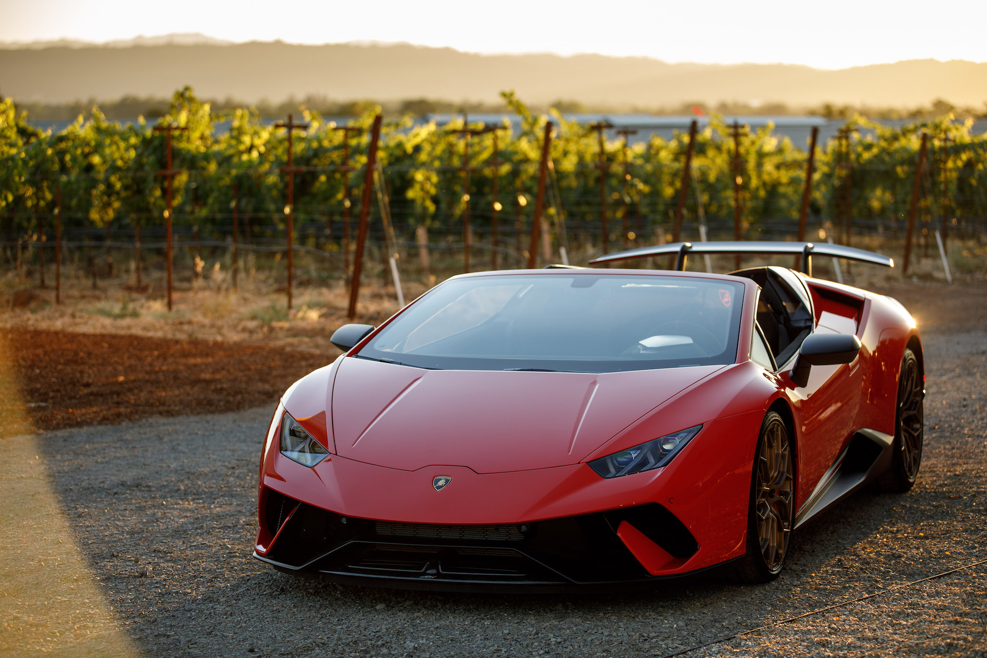 Download 2019 Lamborghini Huracán Performante Spyder - Front HD Wallpaper 1920x1280 #70