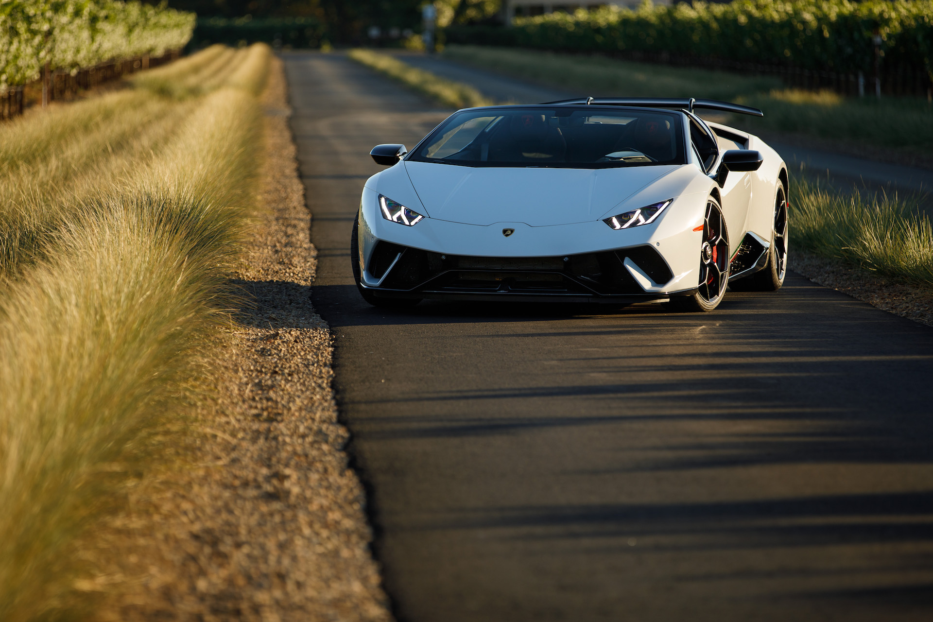 Download 2019 Lamborghini Huracán Performante Spyder - Front HD Wallpaper 1920x1280 #24