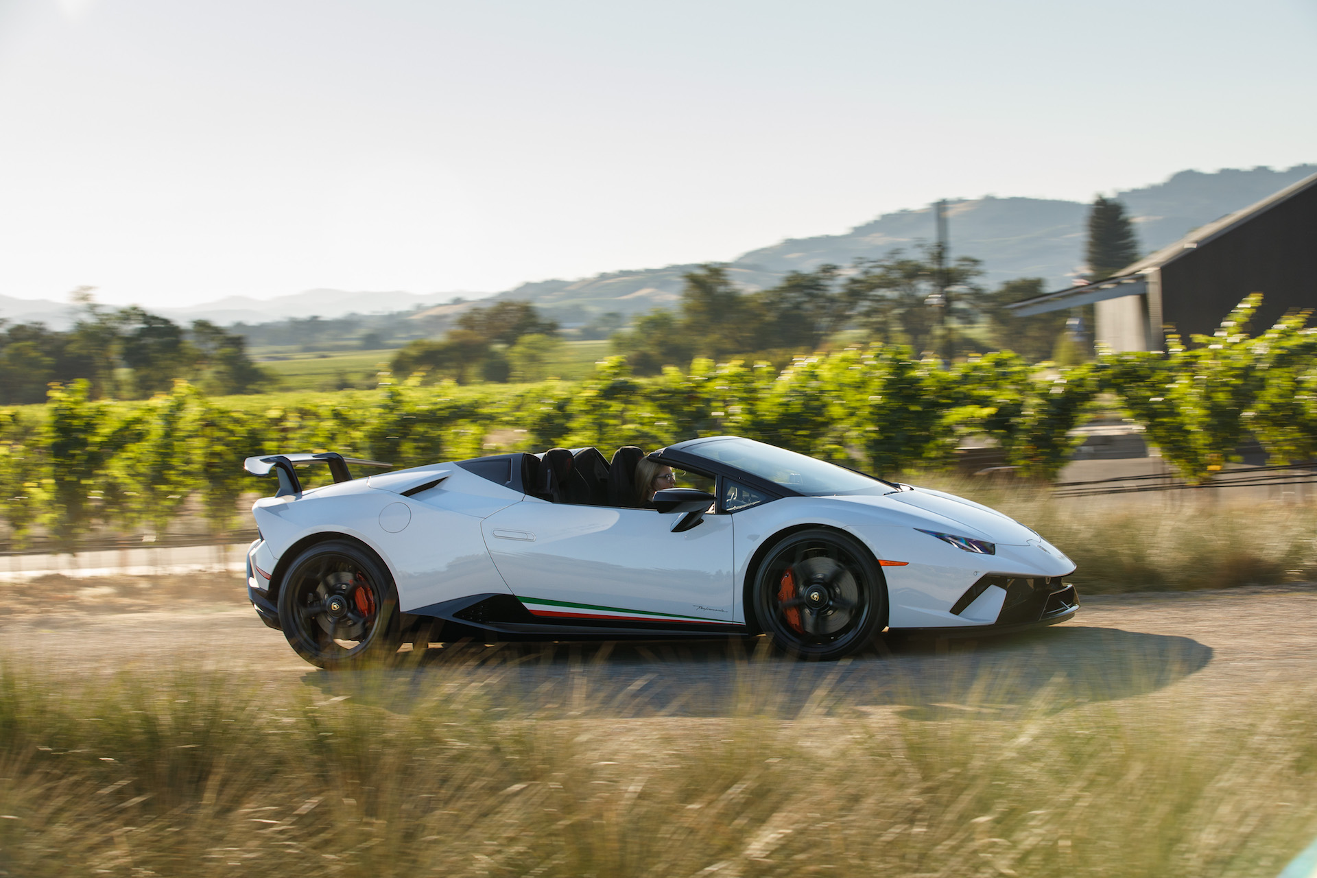 Download 2019 Lamborghini Huracán Performante Spyder - Side HD Wallpaper 1920x1280 #47