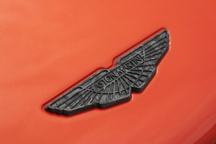 2020 Aston Martin DBS Superleggera Volante - Badge Wallpaper 850x567 #26