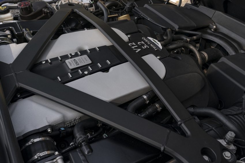 2020 Aston Martin DBS Superleggera Volante - Engine Wallpaper 850x567 #71