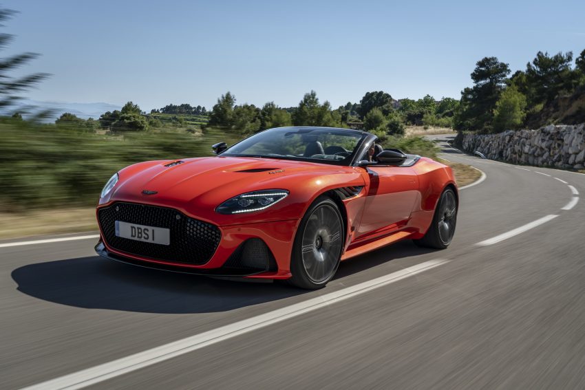 2020 Aston Martin DBS Superleggera Volante - Front Three-Quarter Wallpaper 850x567 #1