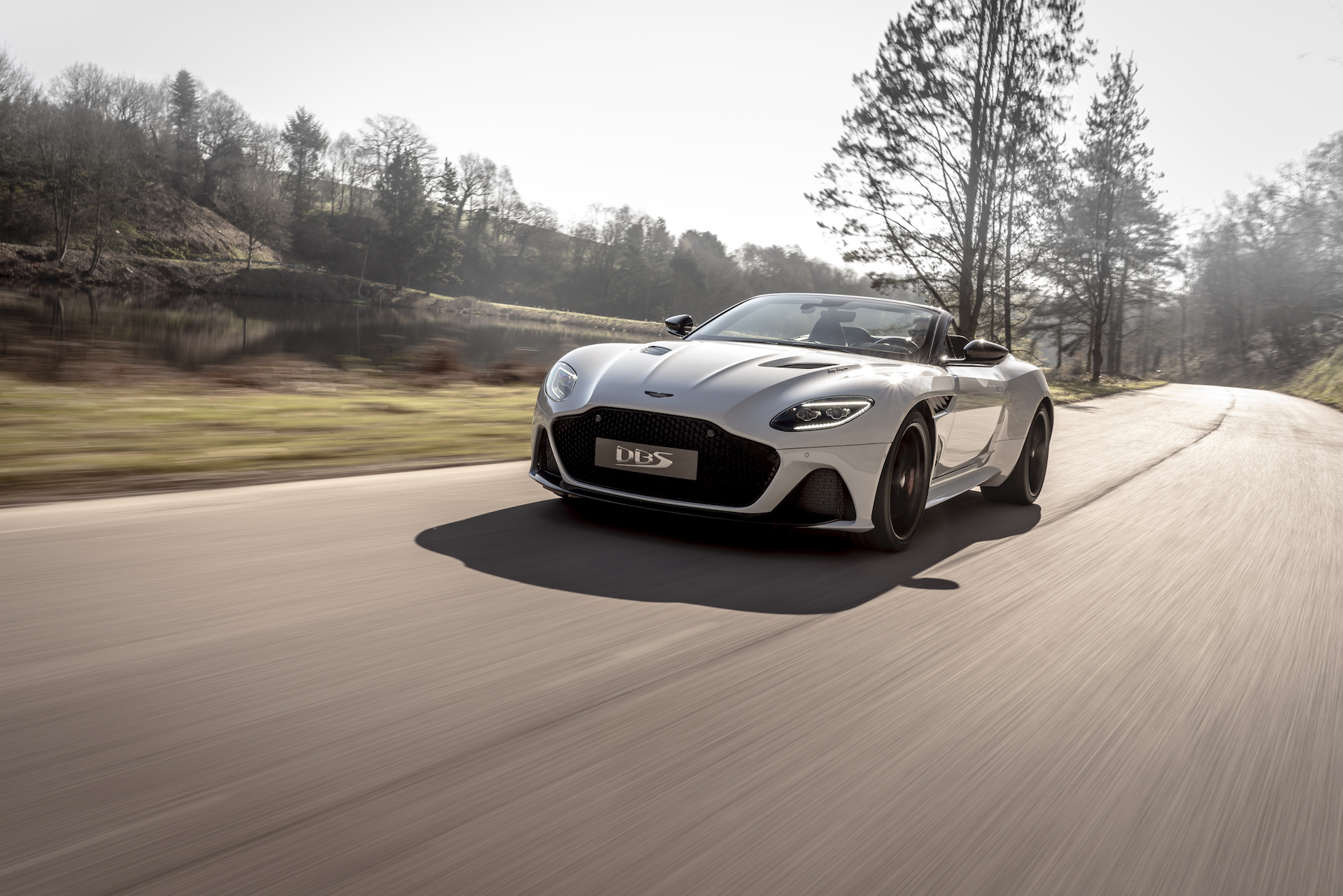 Download 2020 Aston Martin DBS Superleggera Volante - Front Three-Quarter HD Wallpaper 1920x1281 #81