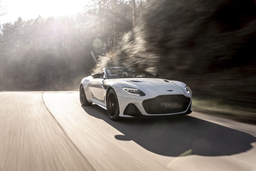 2020 Aston Martin DBS Superleggera Volante - Front Three-Quarter Wallpaper 850x567 #82