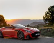2020 Aston Martin DBS Superleggera Volante - Front Three-Quarter Wallpaper 190x150