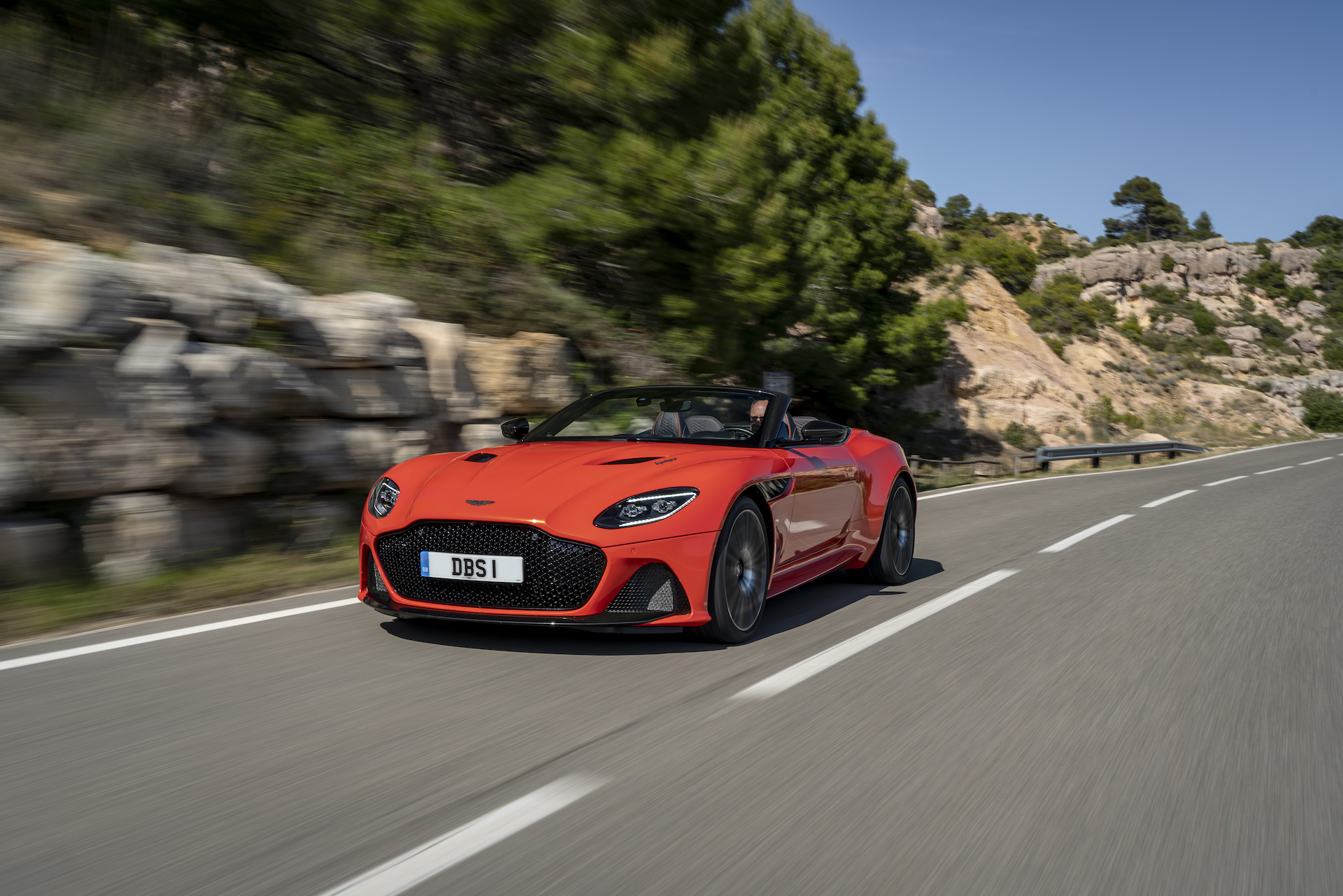Download 2020 Aston Martin DBS Superleggera Volante - Front Three-Quarter HD Wallpaper 1920x1281 #5