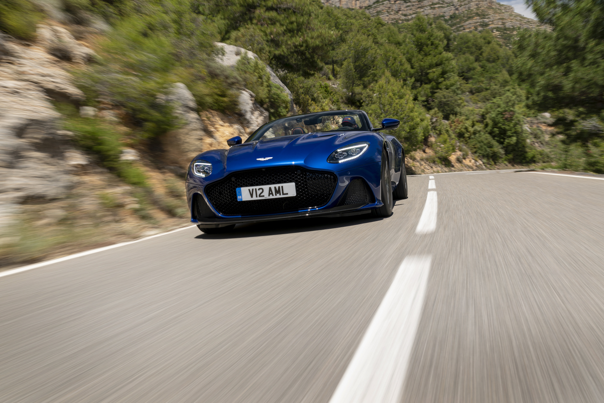 Download 2020 Aston Martin DBS Superleggera Volante - Front HD Wallpaper 1920x1280 #46