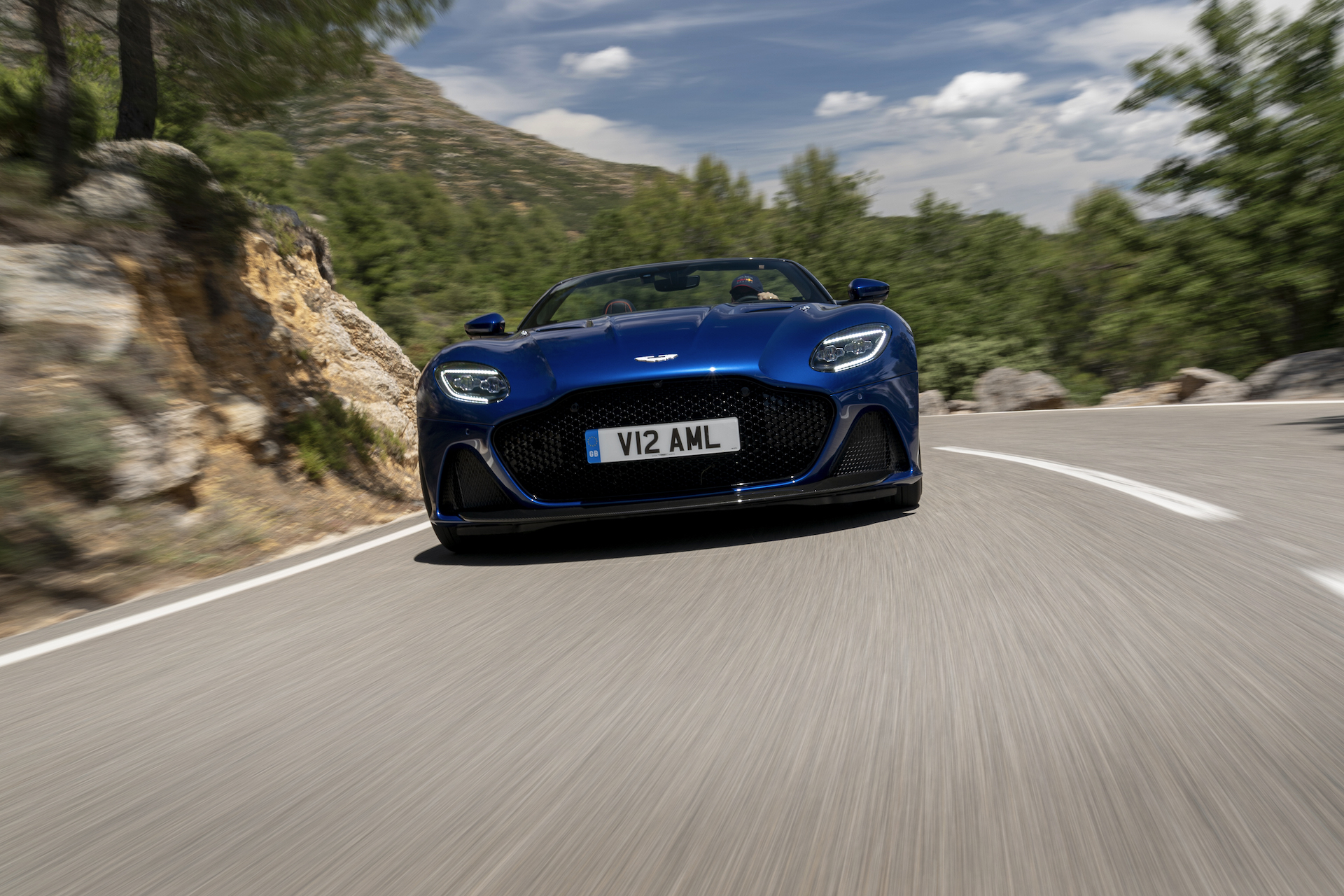Download 2020 Aston Martin DBS Superleggera Volante - Front HD Wallpaper 1920x1280 #39