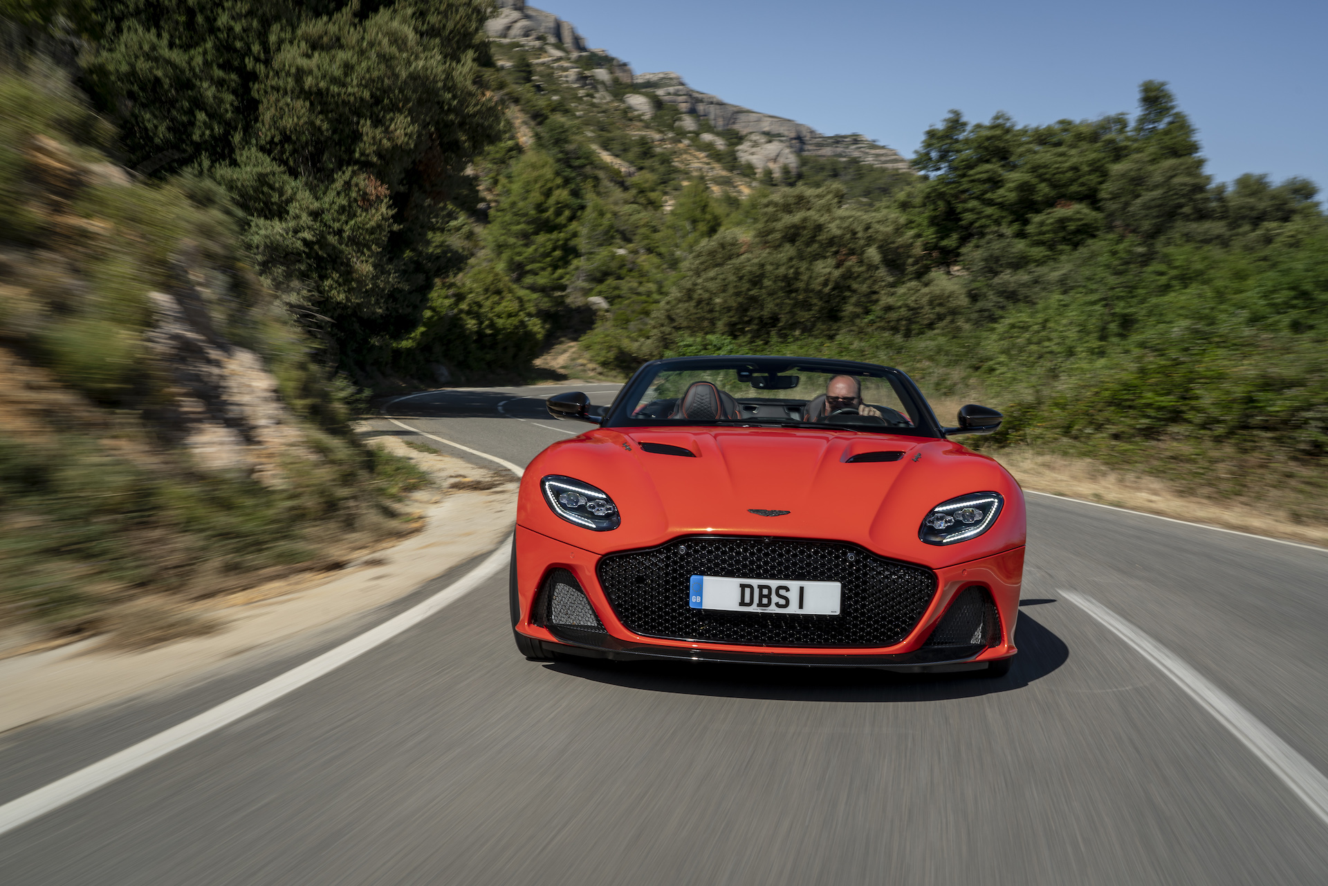 Download 2020 Aston Martin DBS Superleggera Volante - Front HD Wallpaper 1920x1281 #7