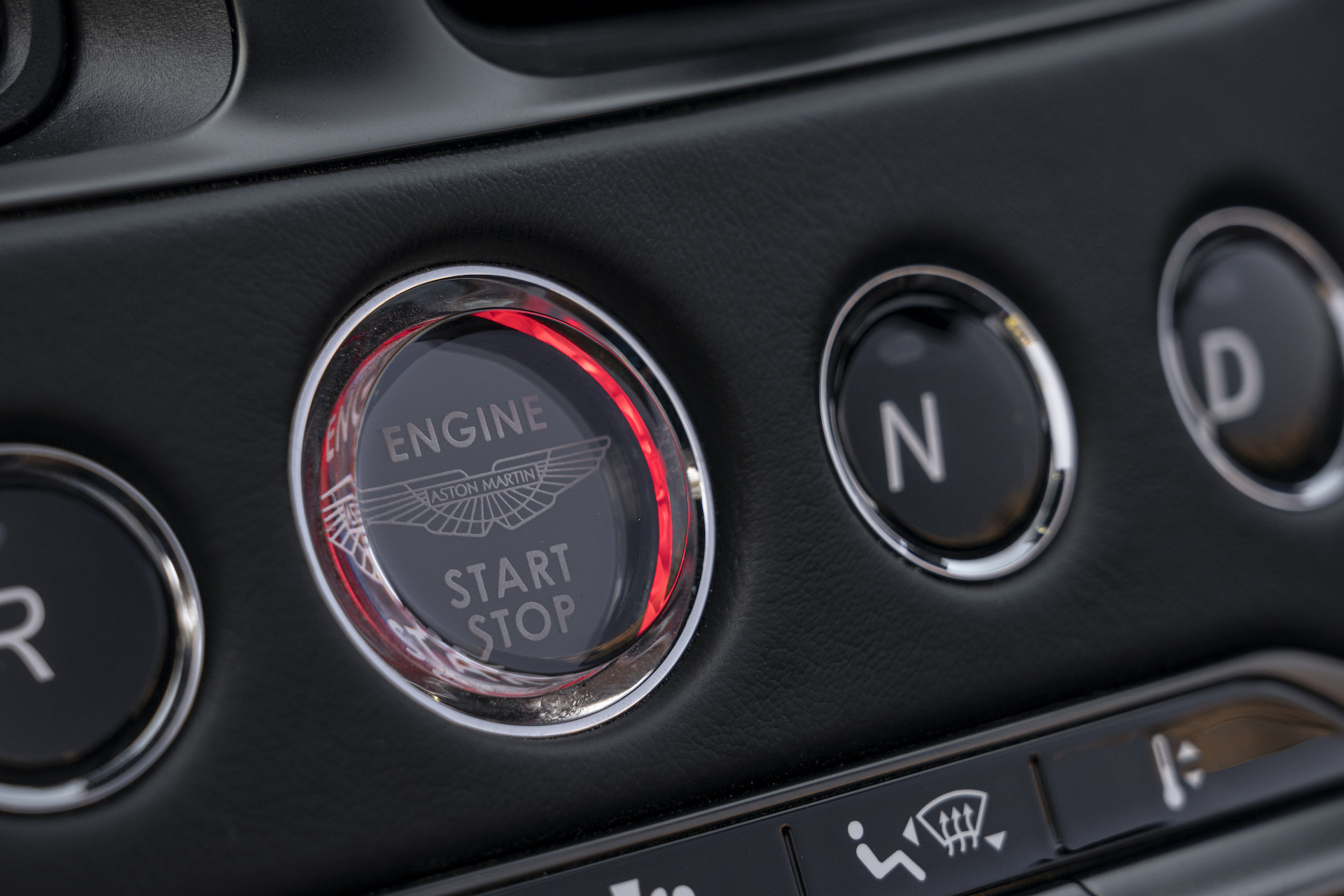 Download 2020 Aston Martin DBS Superleggera Volante - Interior, Detail HD Wallpaper 1920x1280 #76