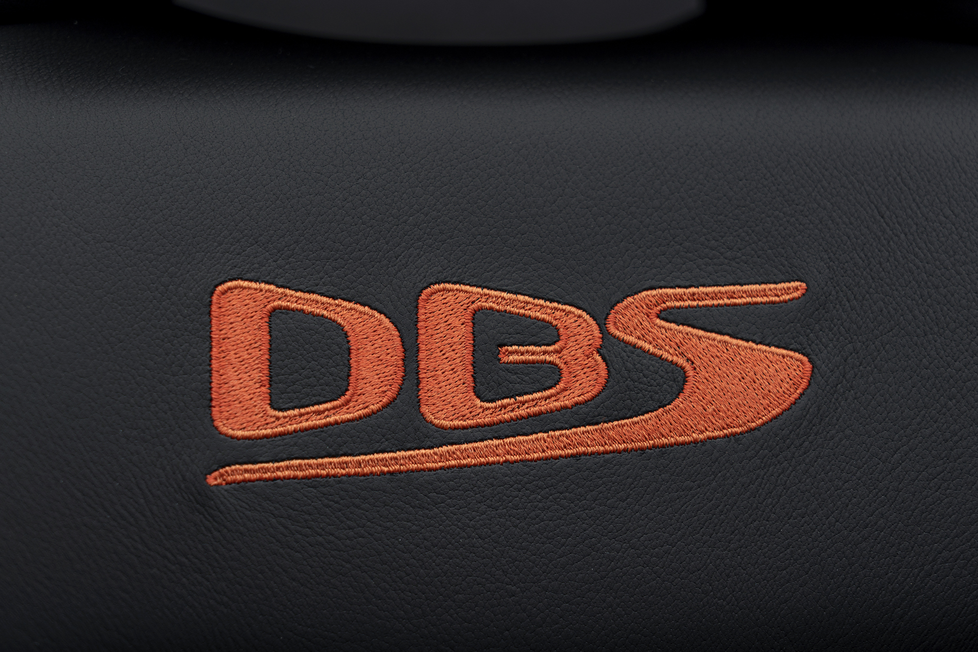 Download 2020 Aston Martin DBS Superleggera Volante - Interior, Detail HD Wallpaper 1920x1280 #29