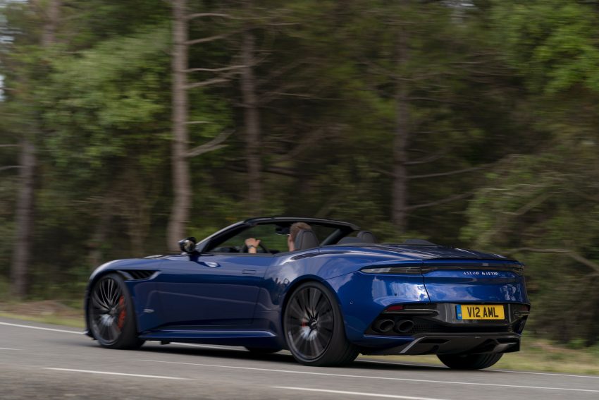 2020 Aston Martin DBS Superleggera Volante - Rear Three-Quarter Wallpaper 850x567 #40