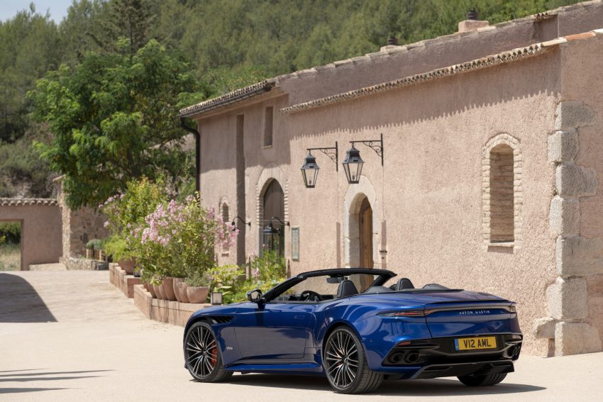 2020 Aston Martin DBS Superleggera Volante - Rear Three-Quarter Wallpaper 850x567 #65