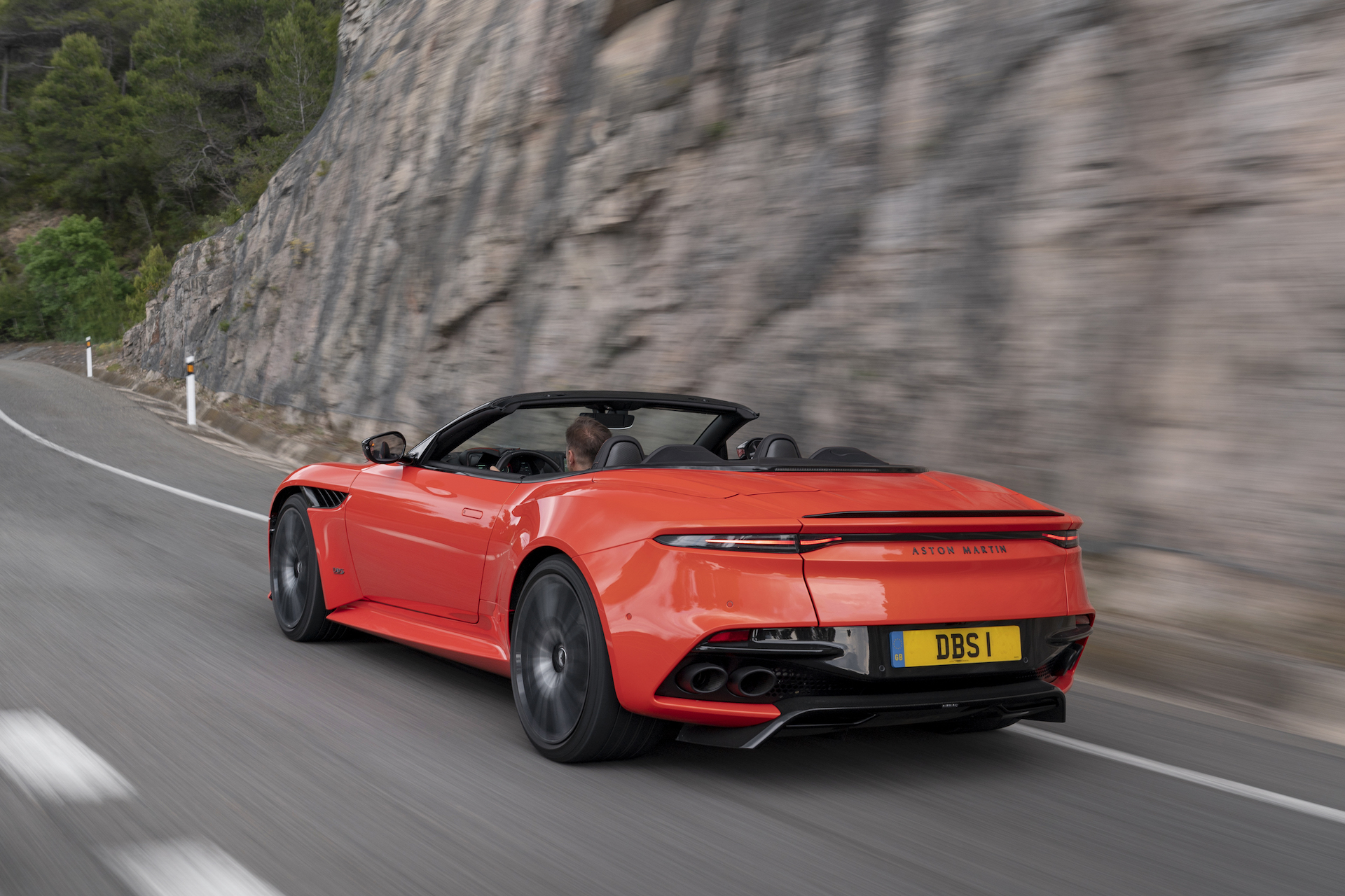 Download 2020 Aston Martin DBS Superleggera Volante - Rear Three-Quarter HD Wallpaper 1920x1280 #8