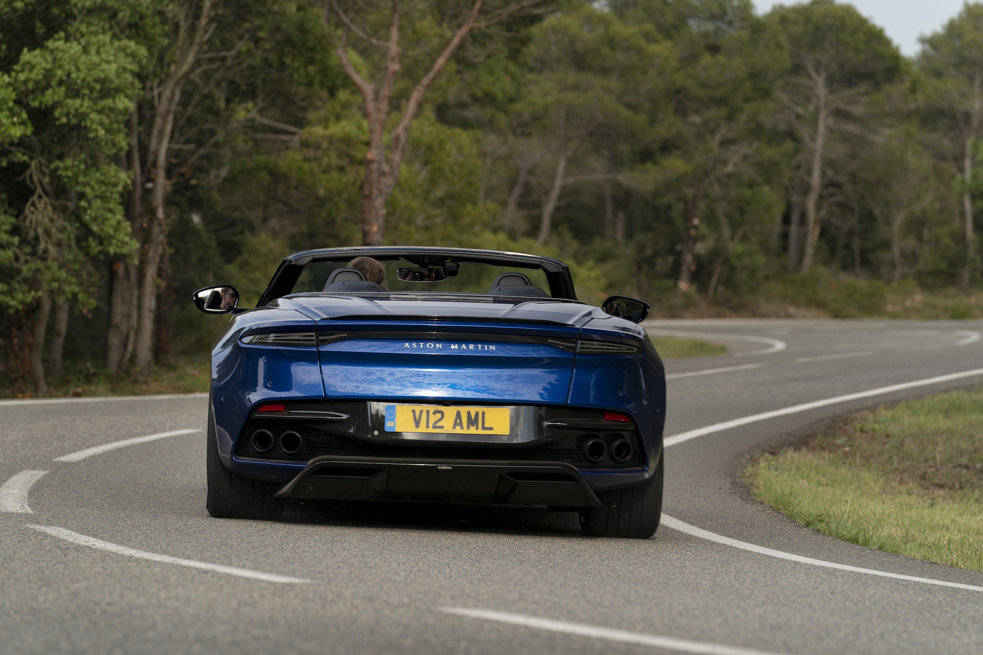 Download 2020 Aston Martin DBS Superleggera Volante - Rear HD Wallpaper 1920x1280 #42