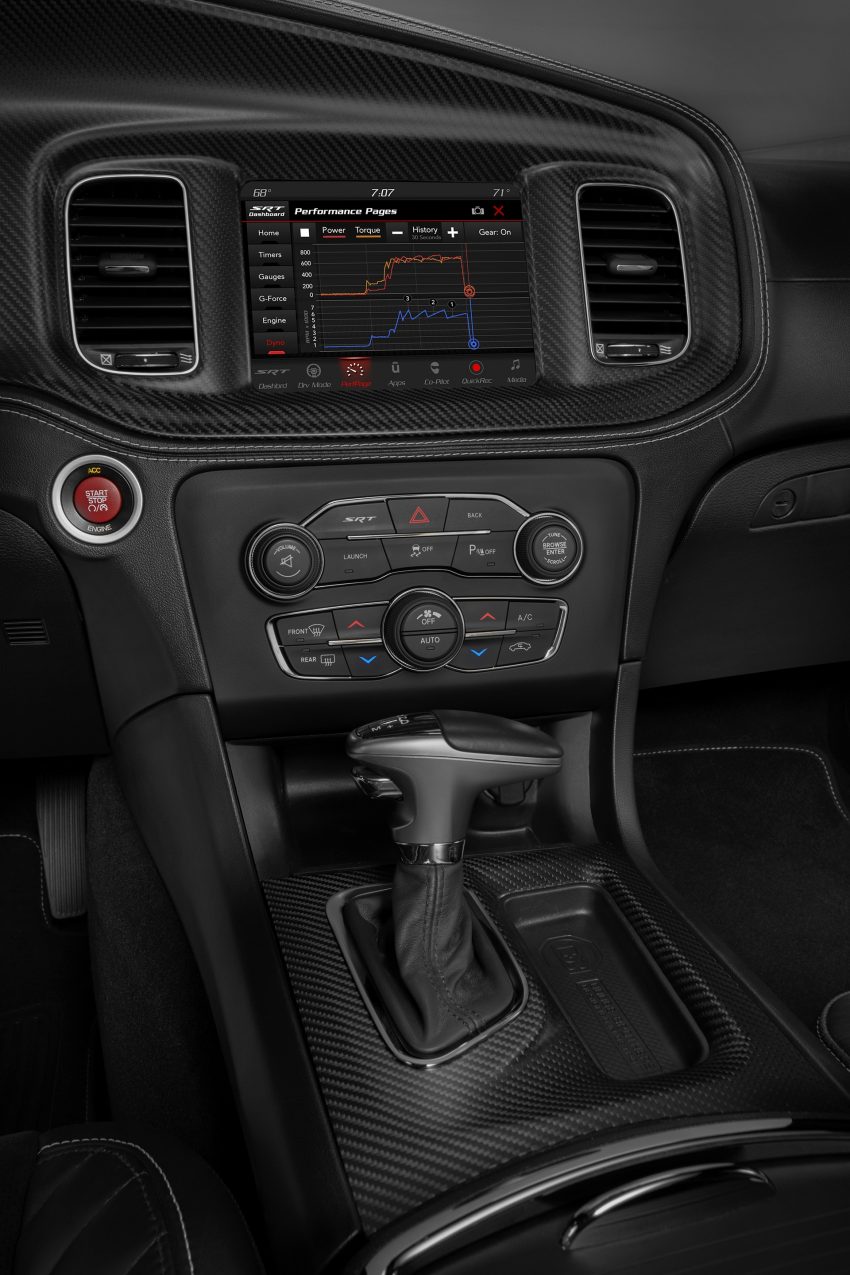 2020 Dodge Charger SRT Hellcat Widebody - Central Console Phone Wallpaper 850x1275 #86