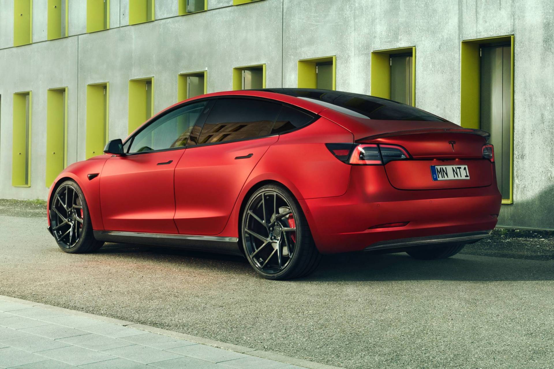 Download 2019 Tesla Model 3 by Novitec - Rear Three-Quarter HD Wallpaper 1920x1279 #7
