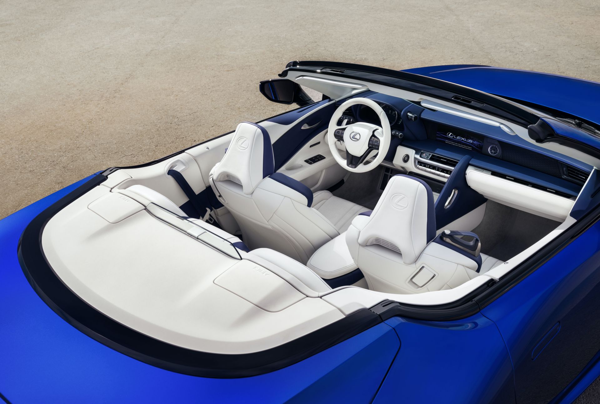 Download 2021 Lexus LC 500 Convertible - Interior HD Wallpaper 1920x1294 #10