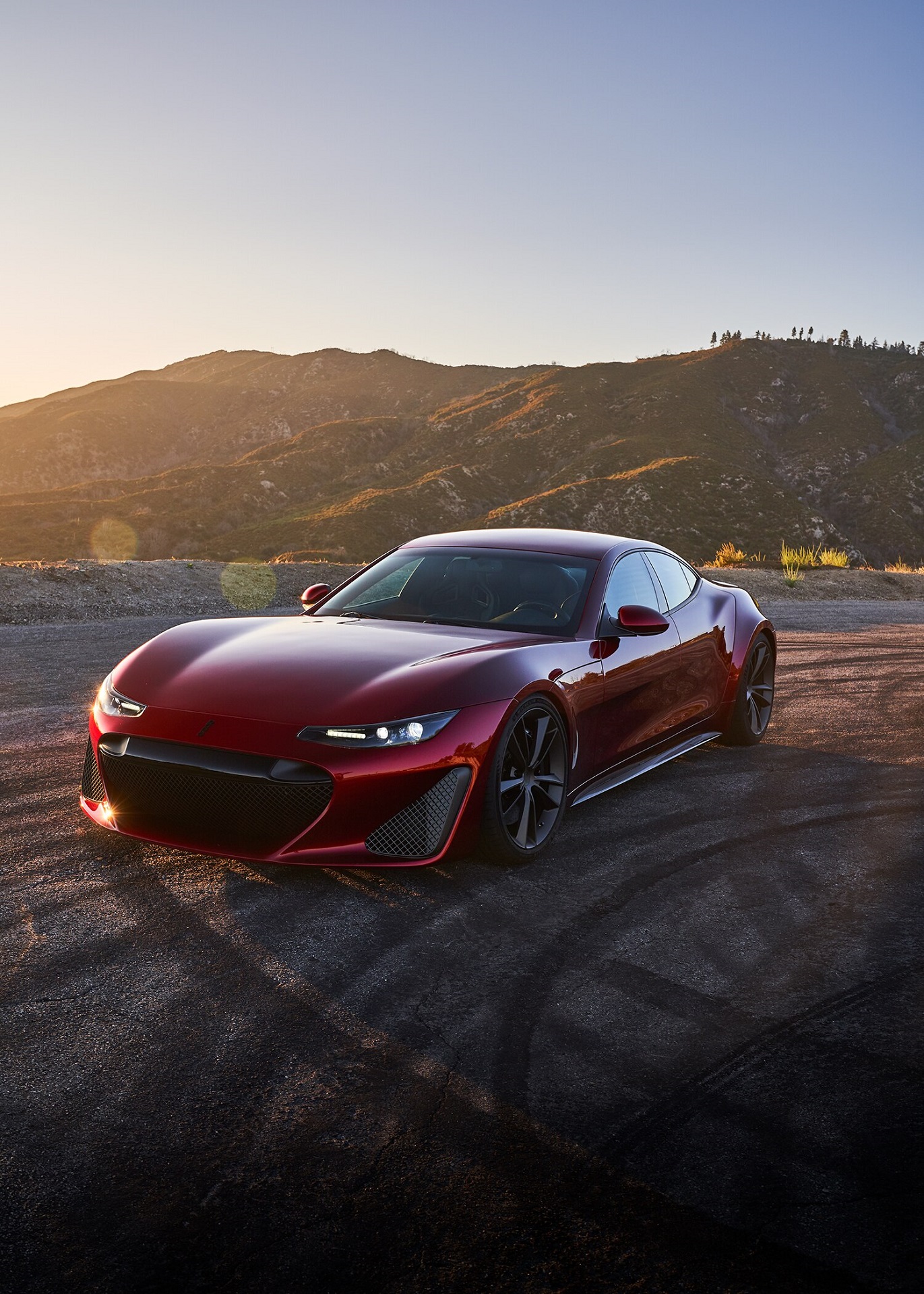 Download 2020 Drako GTE - Front Three-Quarter HD Phone Wallpaper 1371x1920 #14