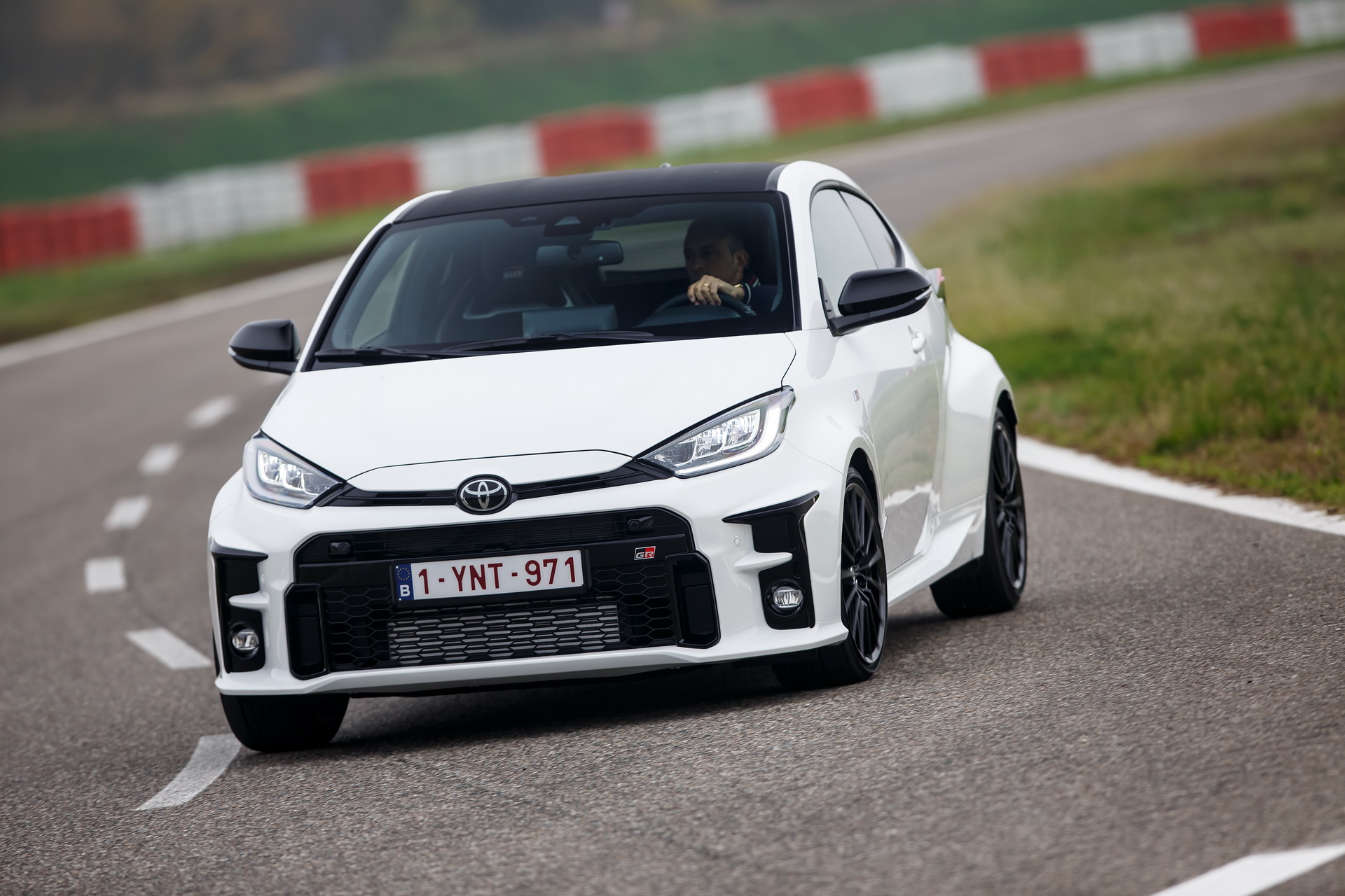 Download 2021 Toyota GR Yaris - Front Three-Quarter HD Wallpaper 1920x1280 #104