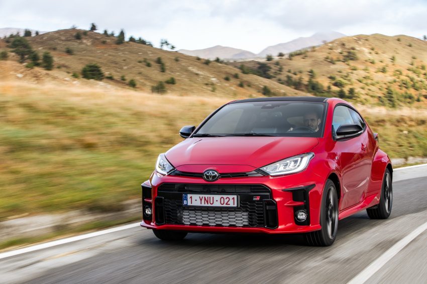 2021 Toyota GR Yaris - Front Three-Quarter Wallpaper 850x567 #35