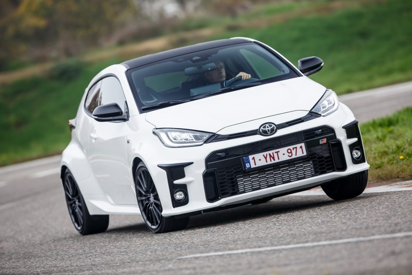 2021 Toyota GR Yaris - Front Three-Quarter Wallpaper 850x567 #106