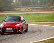 2021 Toyota GR Yaris - Front Three-Quarter Wallpaper 190x150