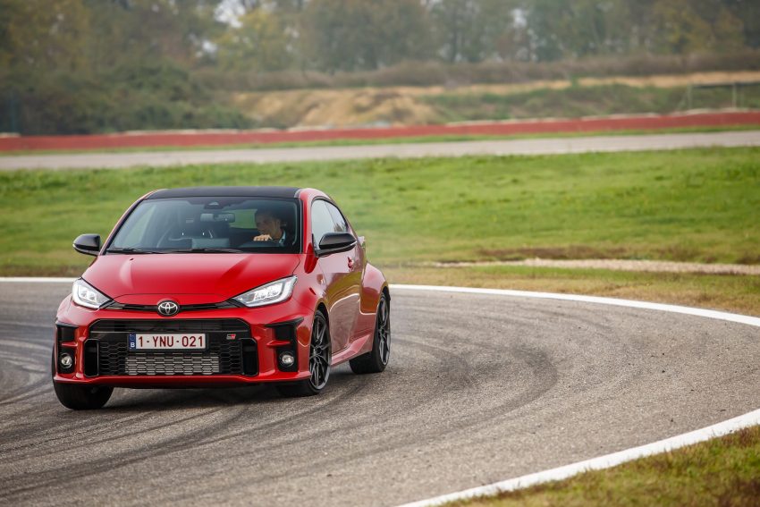 2021 Toyota GR Yaris - Front Three-Quarter Wallpaper 850x567 #92