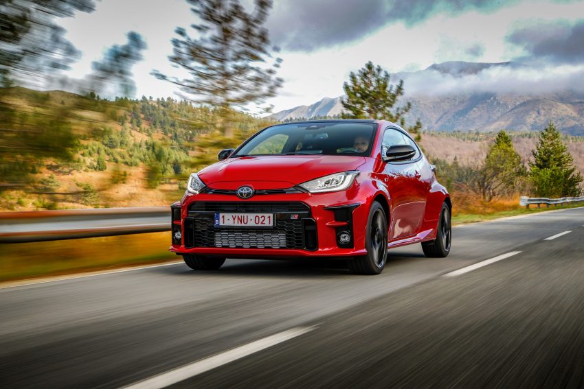 2021 Toyota GR Yaris - Front Three-Quarter Wallpaper 850x567 #26