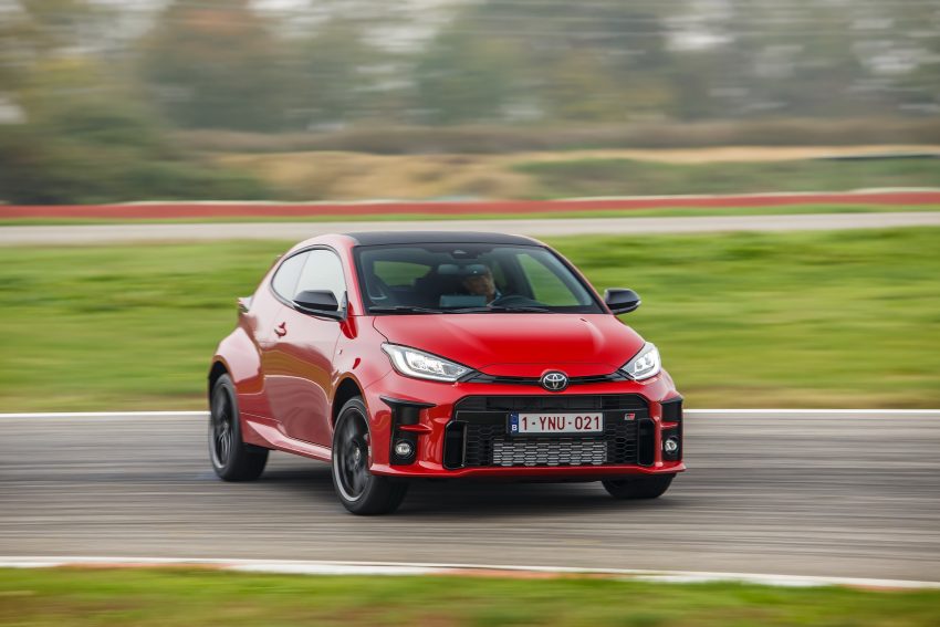 2021 Toyota GR Yaris - Front Three-Quarter Wallpaper 850x567 #98