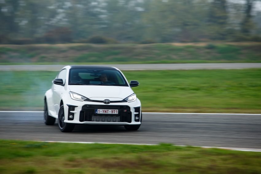 2021 Toyota GR Yaris - Front Wallpaper 850x567 #120