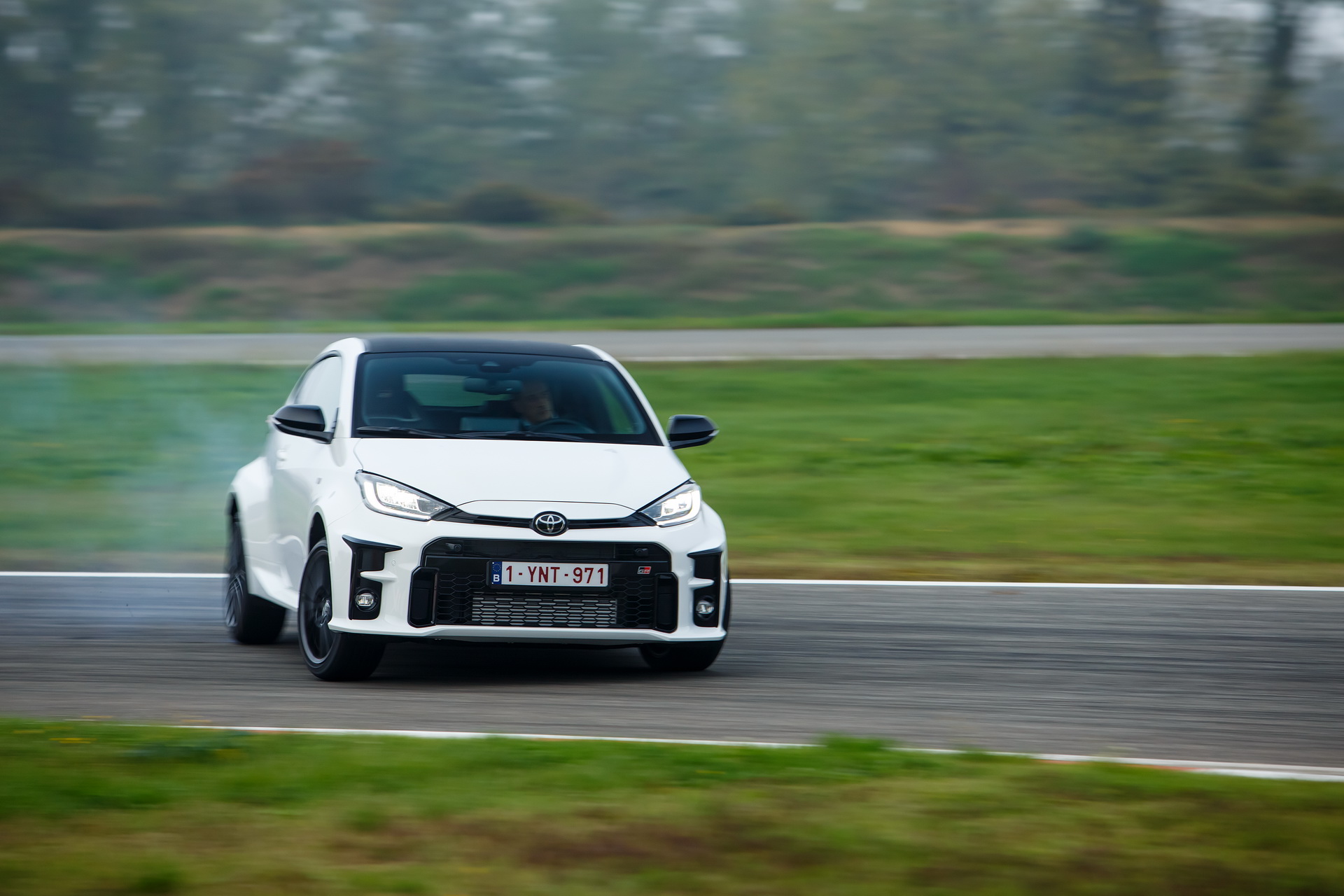 Download 2021 Toyota GR Yaris - Front HD Wallpaper 1920x1280 #120