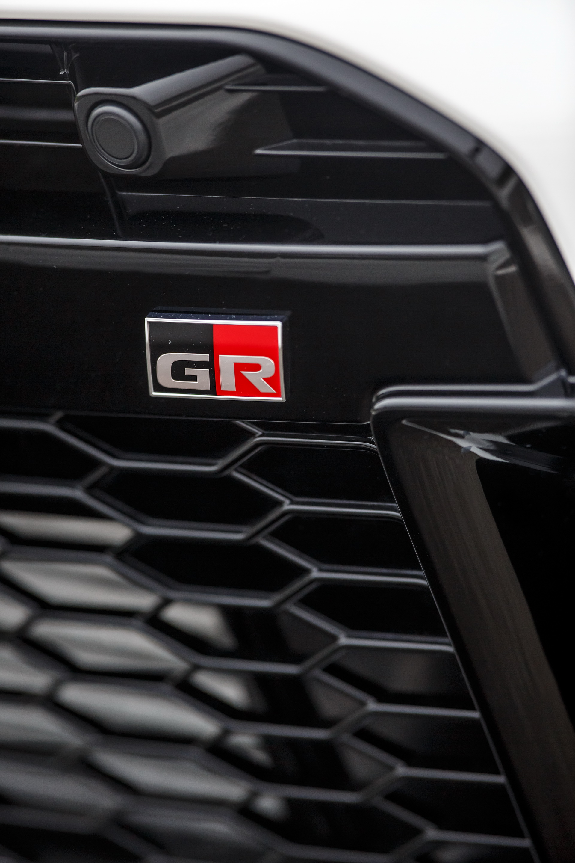 Download 2021 Toyota GR Yaris - Grill HD Phone Wallpaper 1920x2880 #155