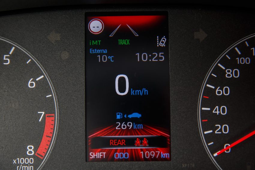 2021 Toyota GR Yaris - Instrument Cluster Wallpaper 850x567 #171