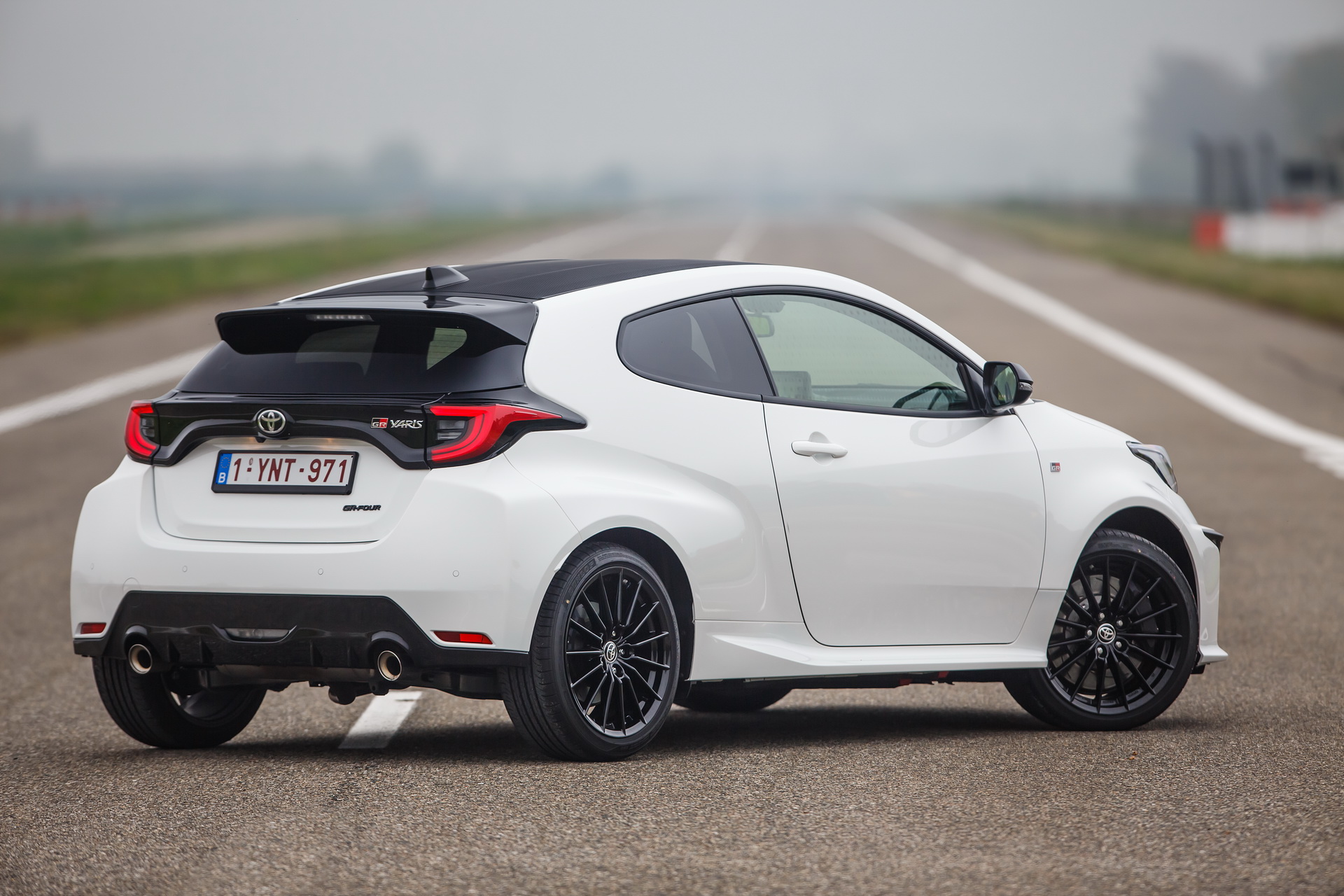 Download 2021 Toyota GR Yaris - Rear Three-Quarter HD Wallpaper 1920x1280 #128