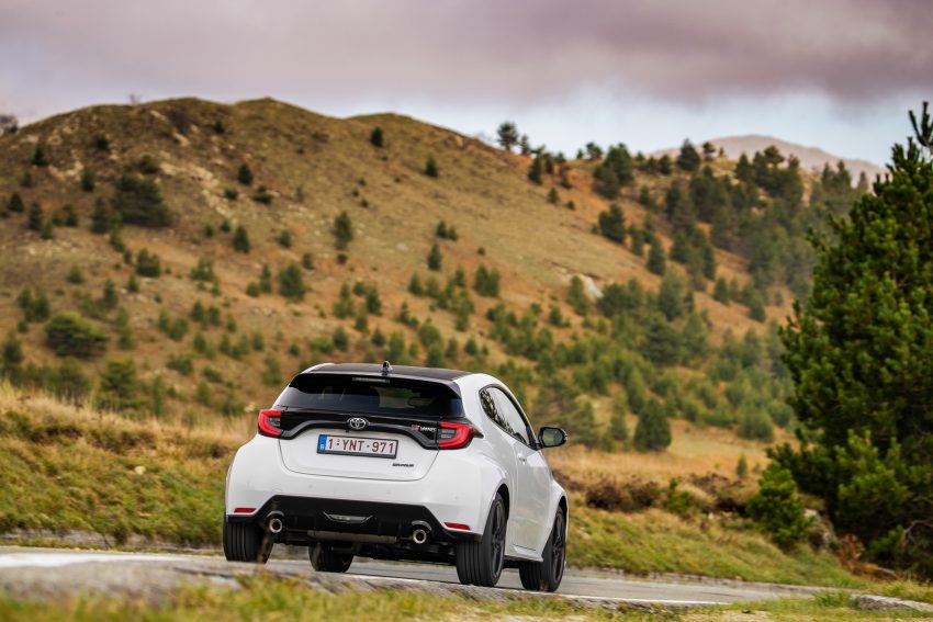 2021 Toyota GR Yaris - Rear Wallpaper 850x567 #62