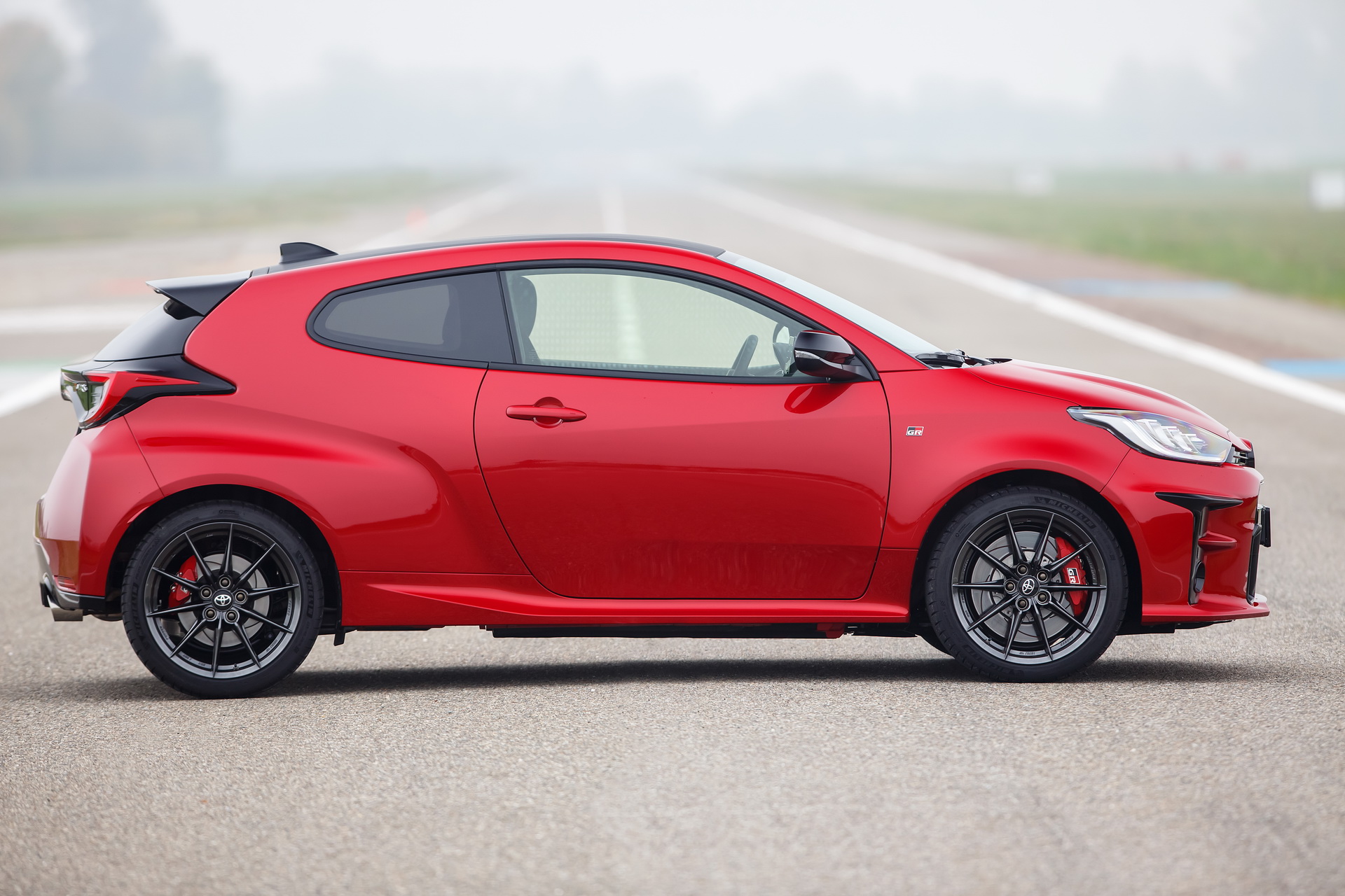 Download 2021 Toyota GR Yaris - Side HD Wallpaper 1920x1280 #147