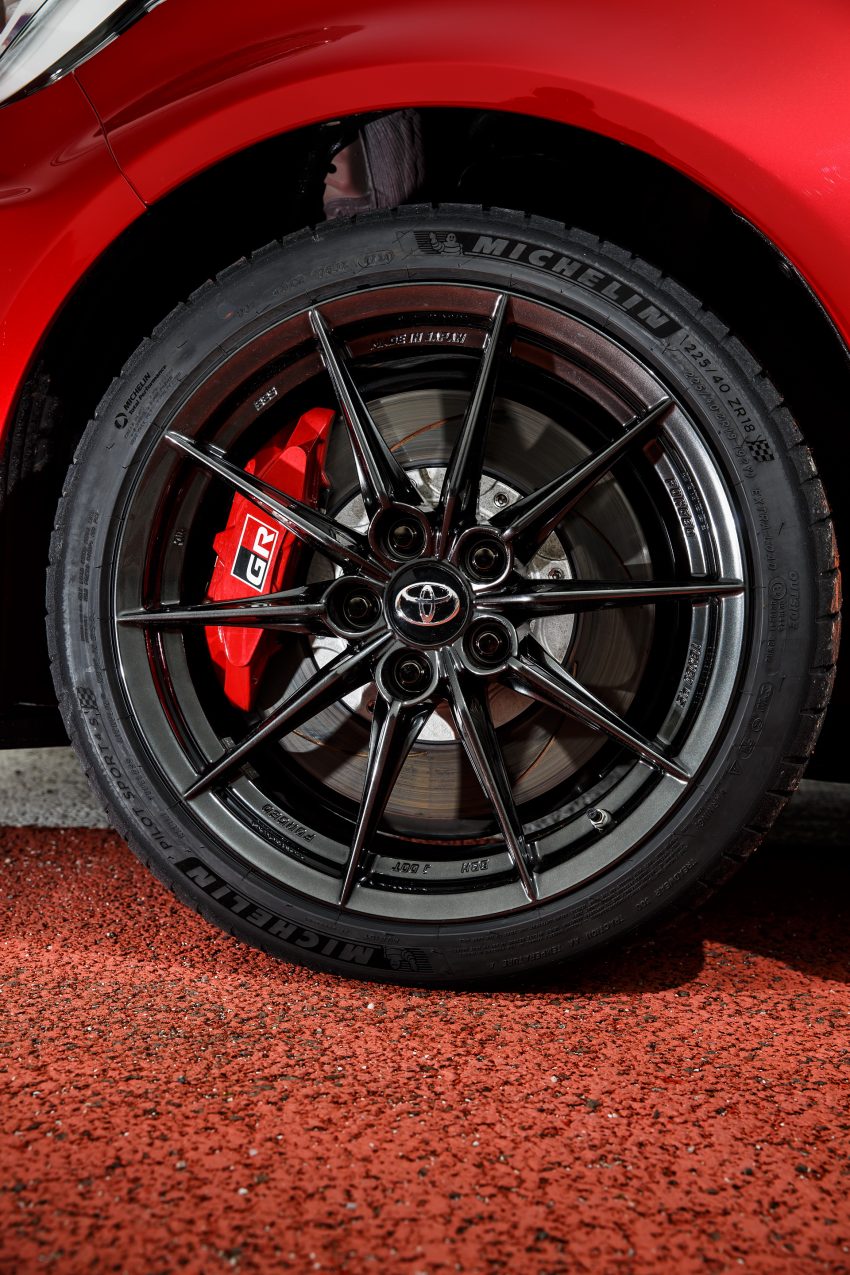 2021 Toyota GR Yaris - Wheel Phone Wallpaper 850x1275 #153