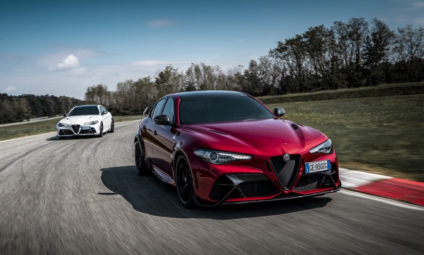 2021 Alfa Romeo Giulia GTA - Front Three-Quarter Wallpaper 850x512 #23