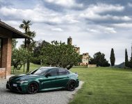 2021 Alfa Romeo Giulia GTA - Front Three-Quarter Wallpaper 190x150