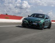 2021 Alfa Romeo Giulia GTA - Front Three-Quarter Wallpaper 190x150