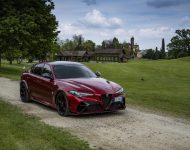 2021 Alfa Romeo Giulia GTA - Front Three-Quarter Wallpaper 190x150