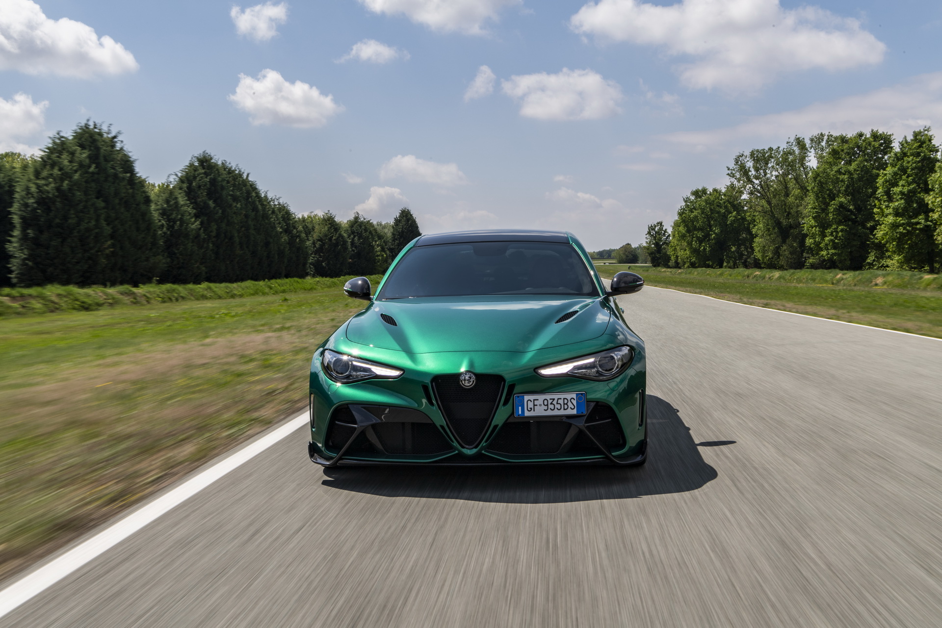 Download 2021 Alfa Romeo Giulia GTA - Front HD Wallpaper 1920x1280 #46