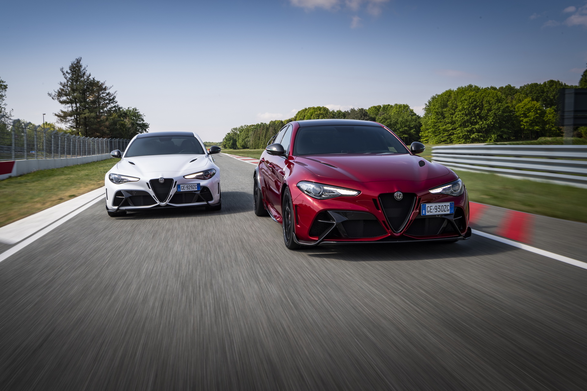 Download 2021 Alfa Romeo Giulia GTA - Front HD Wallpaper 1920x1280 #28